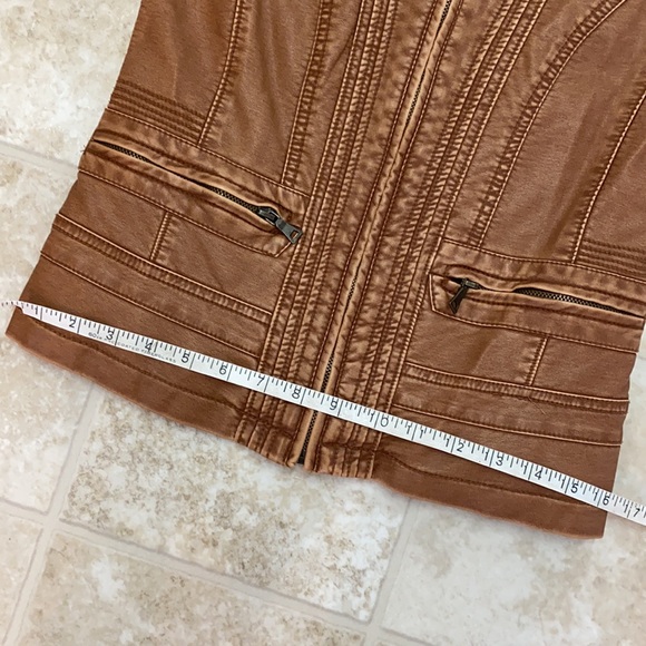 Cleo Tan Faux Leather Jacket Sz XSP - Picture 7 of 8